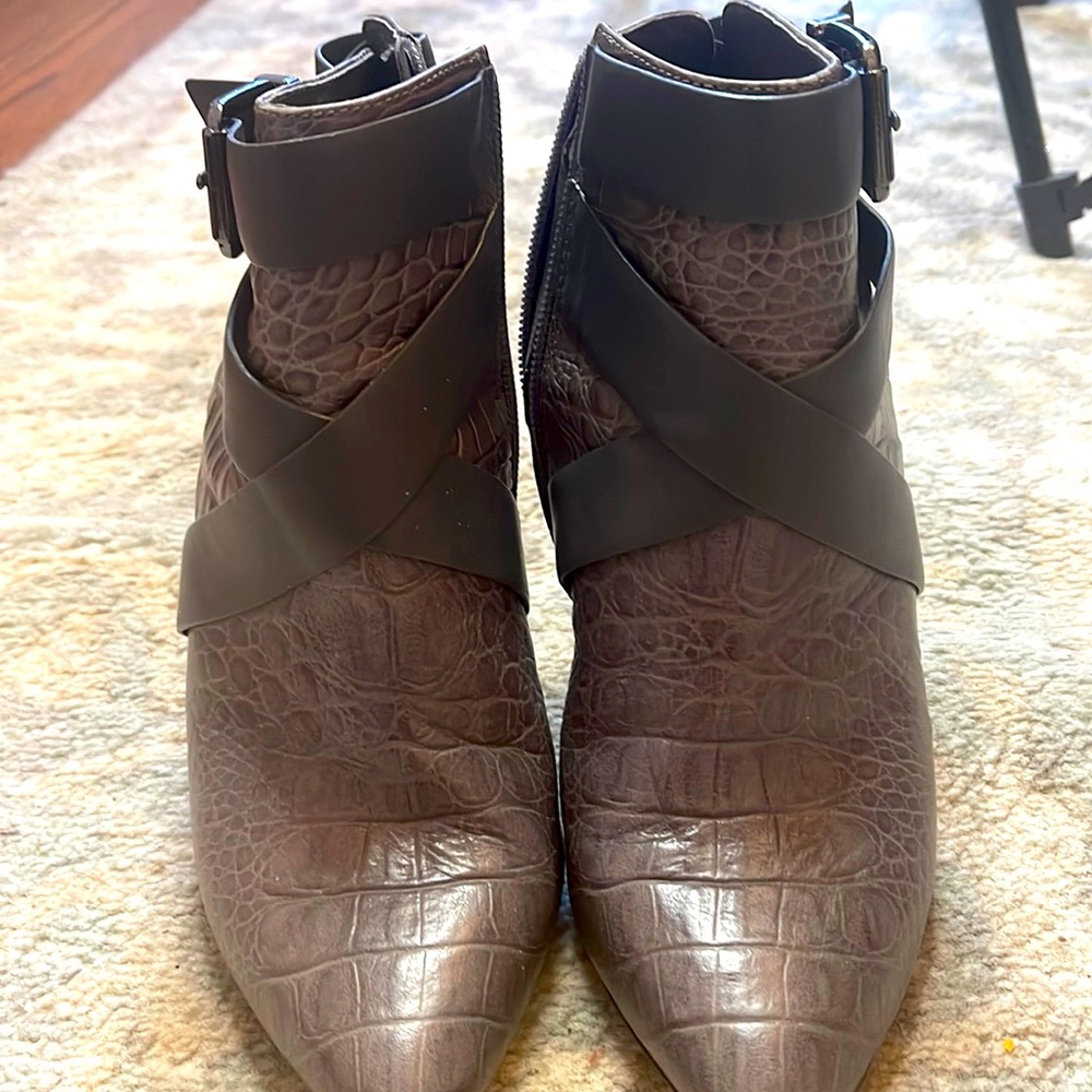 Ankle heeled booties